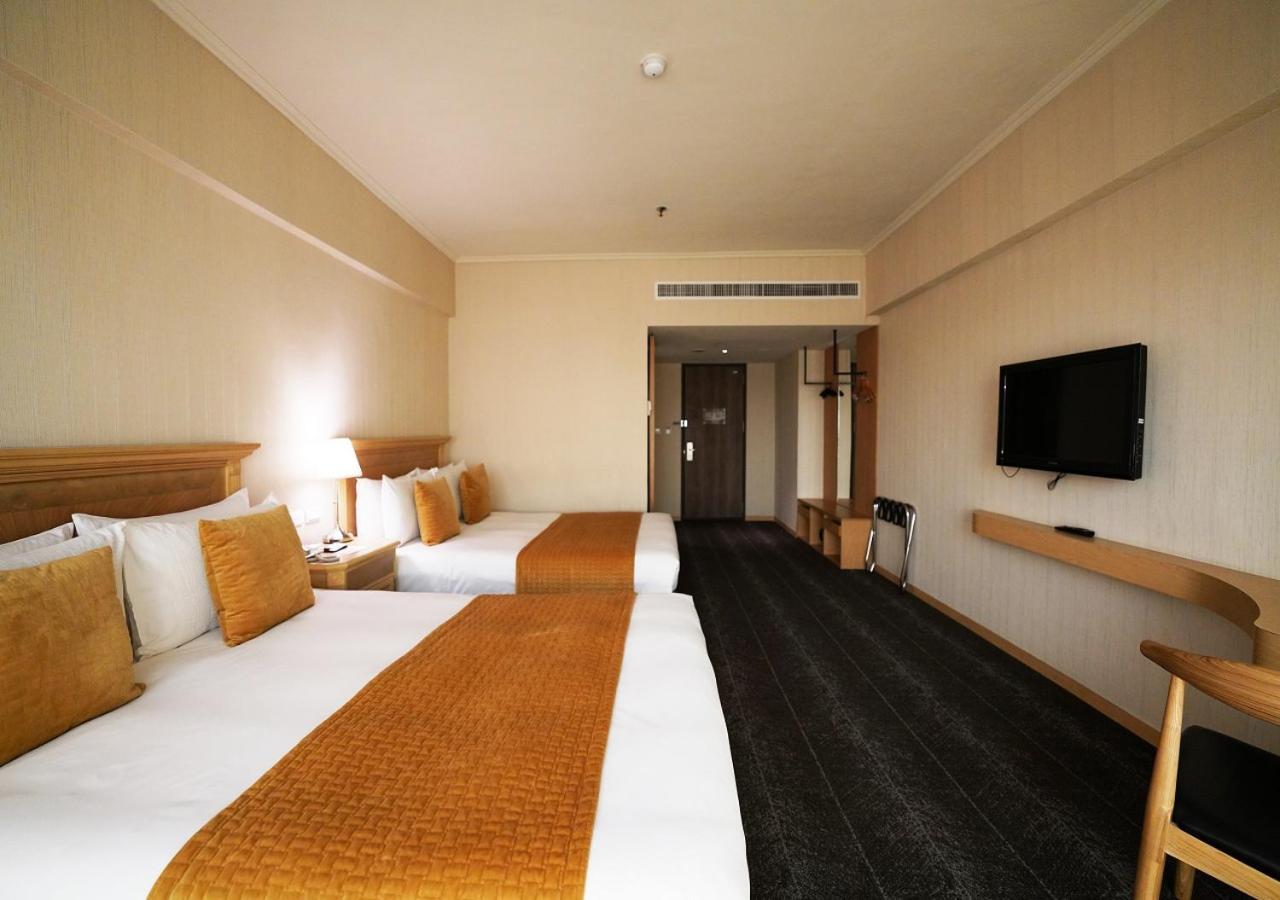 Chiayi Maison De Chine Hotel Екстериор снимка