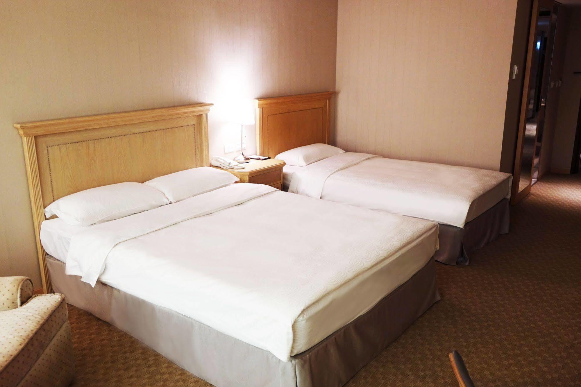 Chiayi Maison De Chine Hotel Екстериор снимка